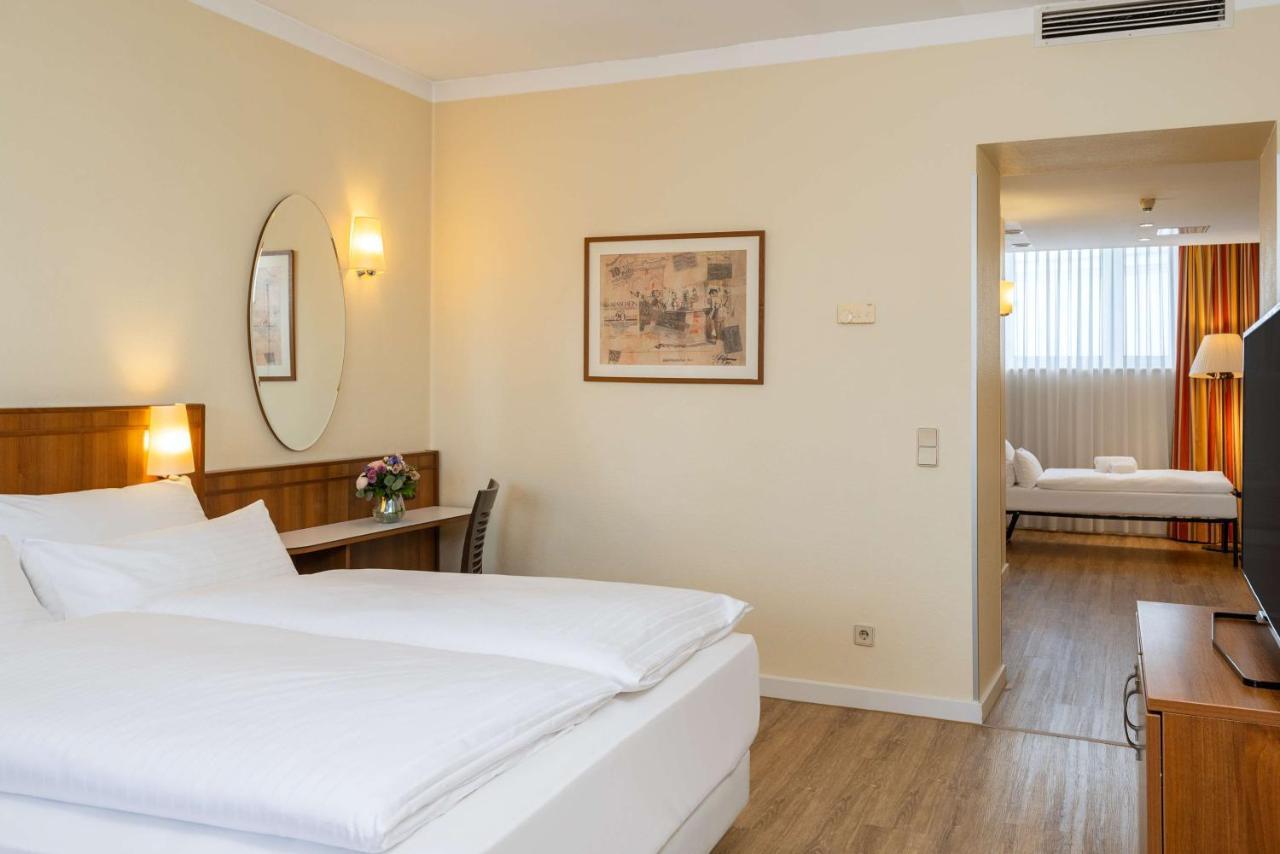 Nh Belvedere Hotel 4*